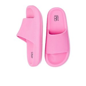 WOMENS SUMMER SLIP ON SHOE VARIOUS SIZES